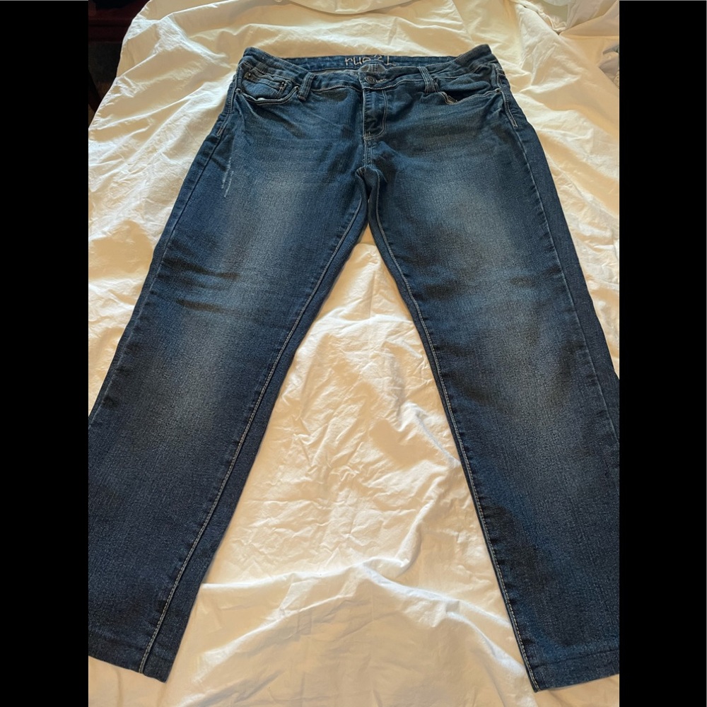 Rue 21 Distressed Denim Women’s Jeans Size 11/12